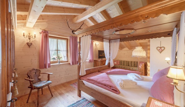 Exclusive chalet in Ötztal with Swiss stone pine infrared sauna - pure relaxation in Tyrol! in Sautens