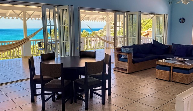 Exquisite Victorian-style beach house to enjoy magical sunsets with family. in San Juan Del Sur