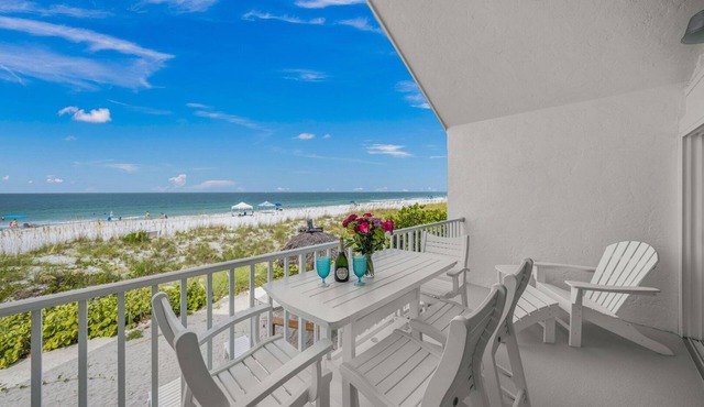 Fall Price Specials ~ Beachfront Paradise 110 ~ Yes, That'S Your View! ~ in Holmes Beach