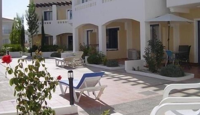 Family Friendly Holiday Home With Pool To Rent Close To Tourist Area & Amenities in Paphos