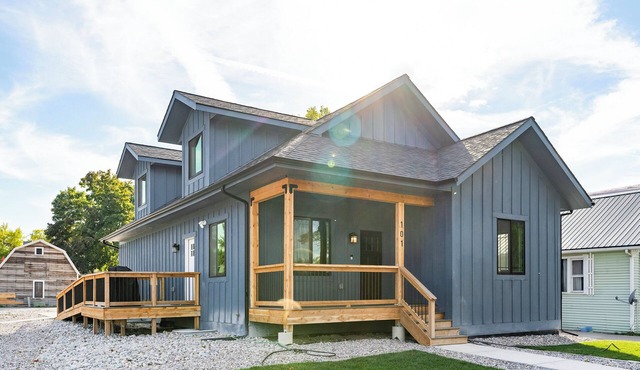 Flathead Lake at Riverside Park: Large Groups - Steps to Main St & Boat Rentals in Polson