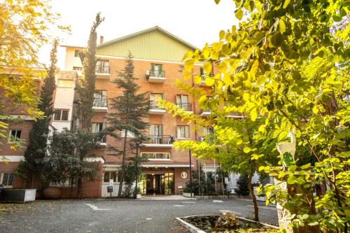 Forest Park Hotel