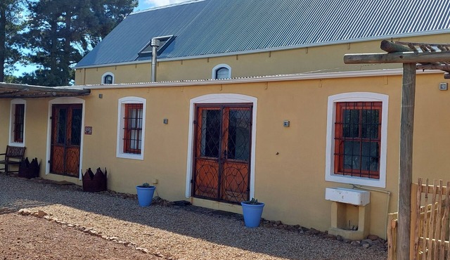 Gecko Pet-friendly cottage on Fynbos Garden Retreat in Franschhoek