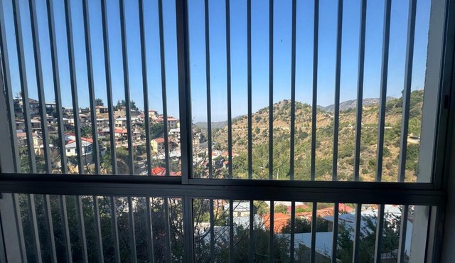 Gerakies Escape, Stunning Mountain Views in Vasa Koilaniou