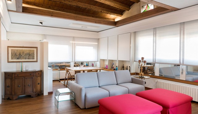 Grand Canal penthouse with terraces and panoramic views in Venezia