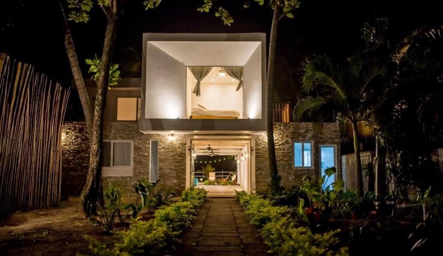 Grape 2 - Family room for 5 people in Poneloya