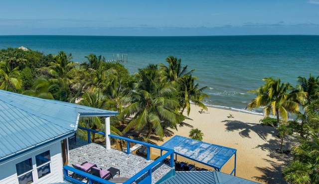 Group Friendly: 3-Bedroom Beachfront Condo in Caribbean Way
