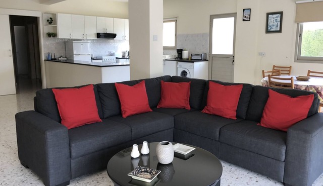 Himonas Apartments in Pissouri