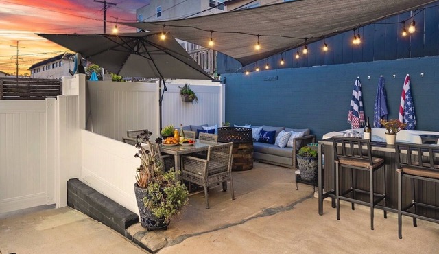 HOT TUB, Parking, A/C - Near SeaWorld, Beaches, MCRD, Barnes Tennis, PLNU! in San Diego