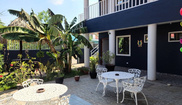 Hotel Montecristi near the Airport in Managua