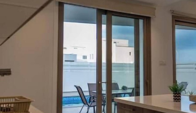 Hubstay - Seaview Villa Oriana in Larnaca in Larnaca