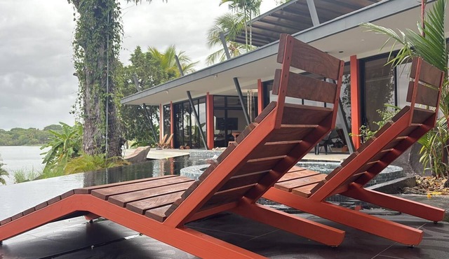 In the beautiful Isletas de Granada, Nicaragua. Ideal house for couples. in granada