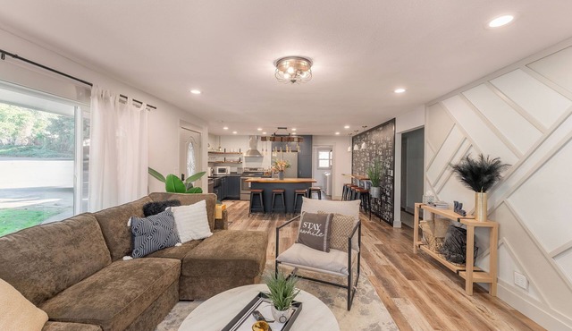 Indigo Collective - Modern Comfort & Bold Design in Roseburg