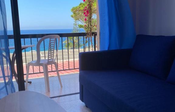 Kissonerga beach apartment in Paphos