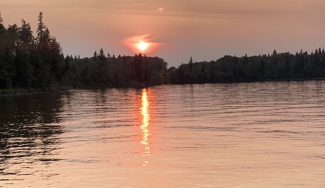 Lakefront cabin at Candle Lake with boat slip in Candle Lake