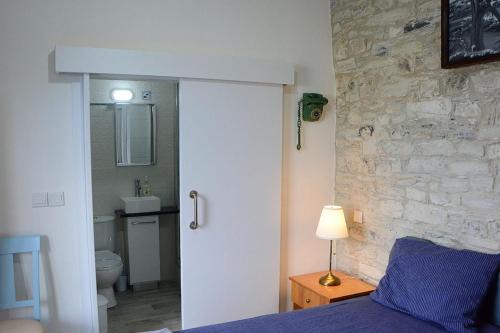Lazaros Stonehouse