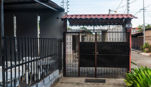 Lovely house with AC in charming Managua 1 bedroom room in Managua