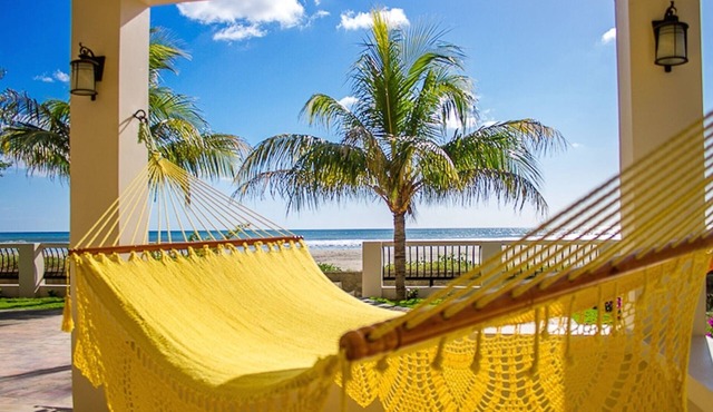 LUXURY BEACHFRONT - Ola Popoyo - 5 BR/4Bath By far the best house in Popoyo in Popoyo