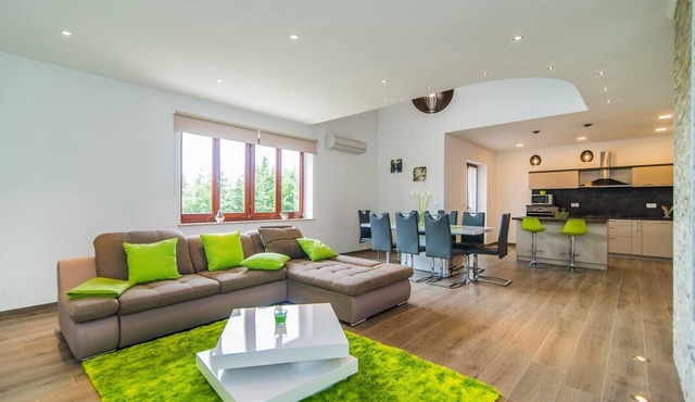 Milohanic Luxury IV with Balcony in Porec