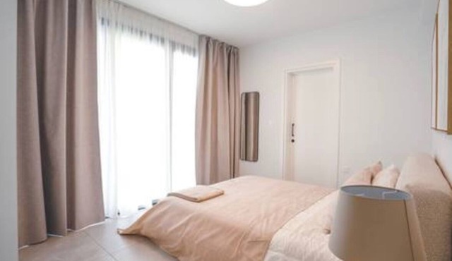 Mira Paphos - 2bdr Apartment with Private Terrace in Pafos