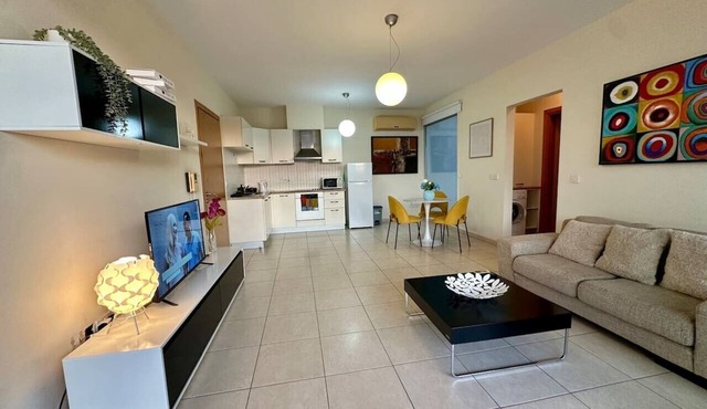 Modern 1 bedroom flat