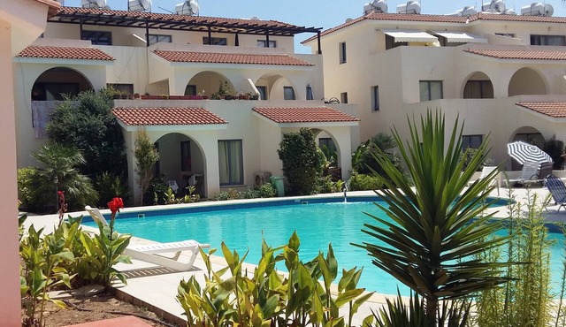 Modern 2 bed apartment situated in the Universal Area of Paphos