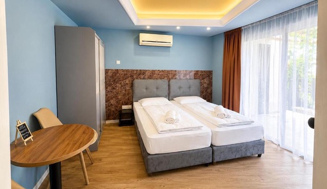 Modern Studio Nr5 private Kitchenette and Bathroom in Limassol