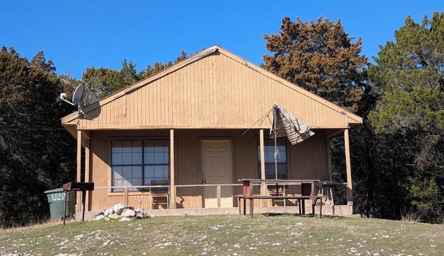 Mountain View 2 Bed Cabin in Davis