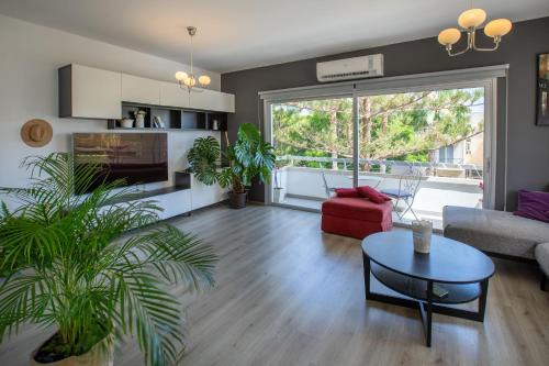 Neapolis Residence Spacious Quiet Near beach in Limassol