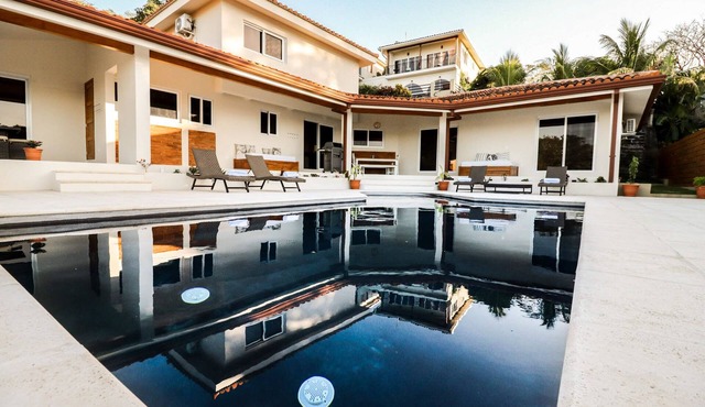 New Custom Home w/Pool & Ocean View - in town & 3 minute walk to the beach! in San Juan del Sur