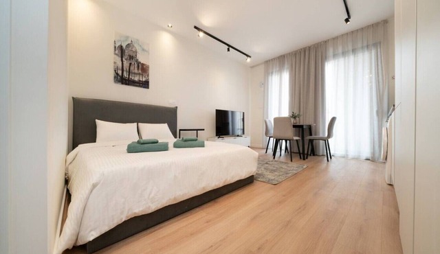 New deluxe studio in the heart of Limassol