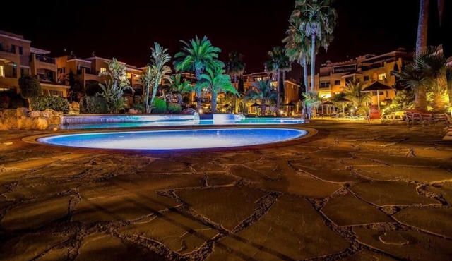 *New* Fantastic Limnaria Gardens 2 Bed Ground Floor Apartment Close to the Beach in Paphos
