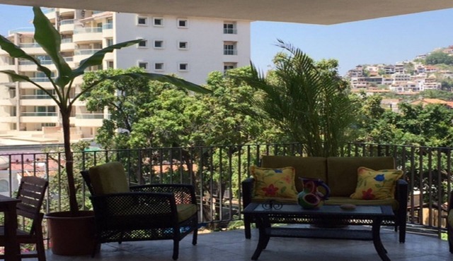 NEWLY REMODELED ROOFTOP POOL/TERRACE - 1 BLOCK TO BEACH- HEART OF ROMANTIC ZONE! in Puerto Vallarta