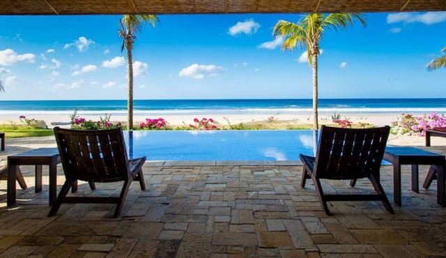 NSR Beach House: The ultimate vacation rental in Tola