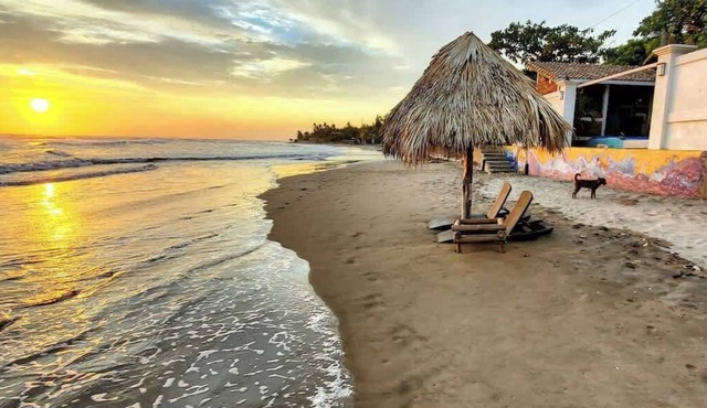 Ocean Front Private Casita w Pool & AC Sleeps 4 in Pochomil