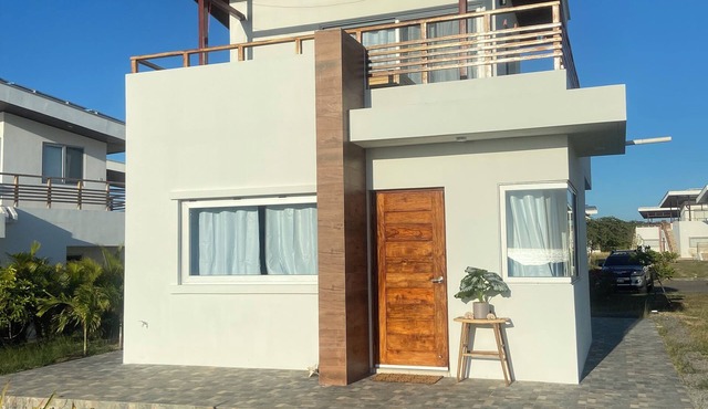Ocean Side Modern Tiny Home in Beach Paradise with Resort Amenities in Managua