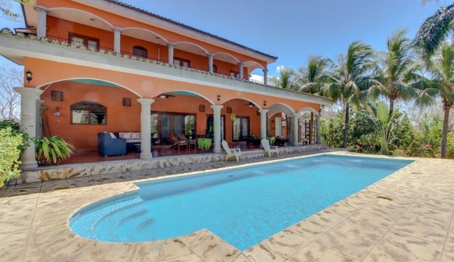 Oceanview Villa w/private pool, beachside access in Rancho Santana! in El Limón
