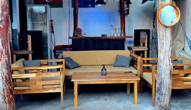 Old style 8 rooms lodge with BIG common areas in the famous fishing Village SJDS in San Juan del Sur