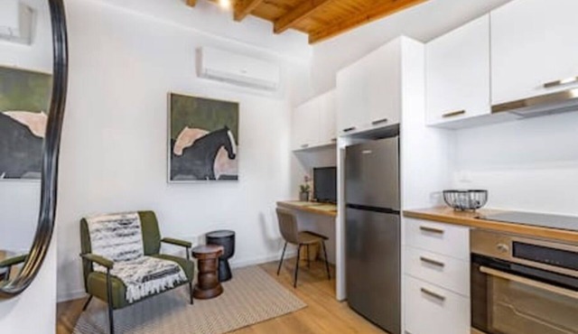 Olga Apt 3- lovely studio on ground floor