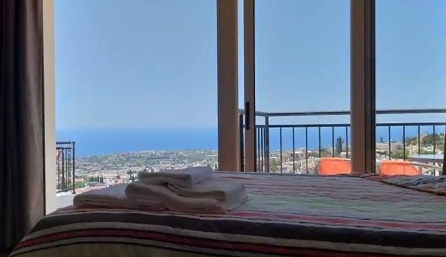 Panoramic Holidays - Standard 71 - Apt with a Large PANORAMIC WINDOW - Sea View in Peyia