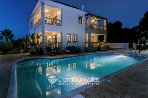 PARADISE VILLA 413 by Coral Sun Villas in Kato Yialia