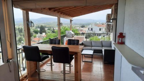Paul and Maria Sea View Apartment in Polis Chrysochous
