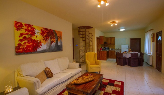 Persephone Cottage - Enhance Your Senses
