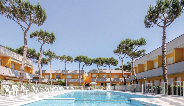 Pet friendly apartment in Rosolina Mare RO