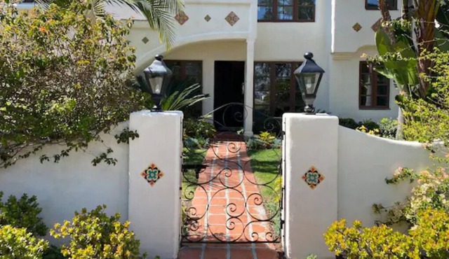 Pet-Friendly Charming Coronado Villa near Downton, Hotel Del and The Beach in Coronado