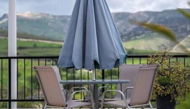 Peyia Pearl 32 – Elevated Sea View Studio