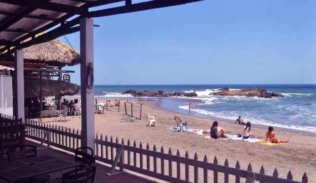 Playa Roca Beach Hotel in Leon