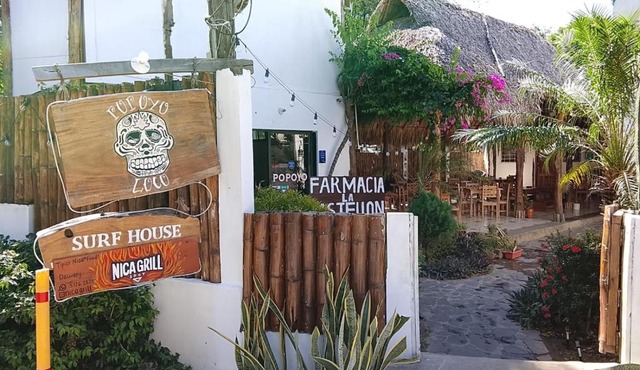 PopoyoLoco Surf House in San Juan del Sur