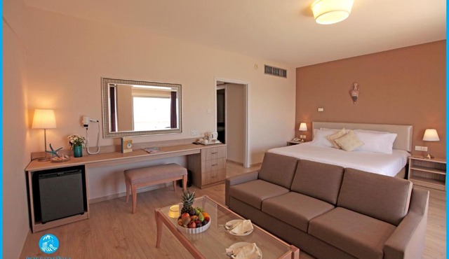 Poseidonia Beach Hotel in Limassol