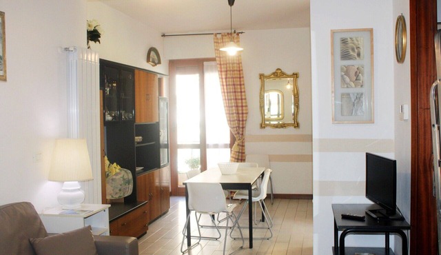 Primula Rossa Apartment with parking in Levanto